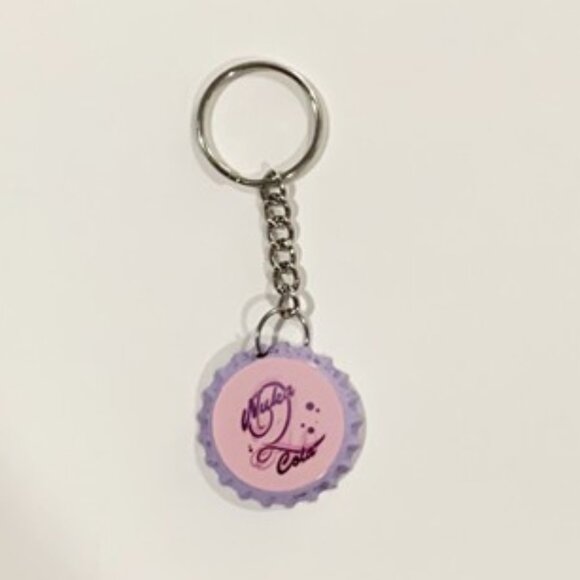 Fallout 4 Nuka Cola Quartz Cap Keychain - 3.5inch Gaming Keychain - Picture 3 of 7